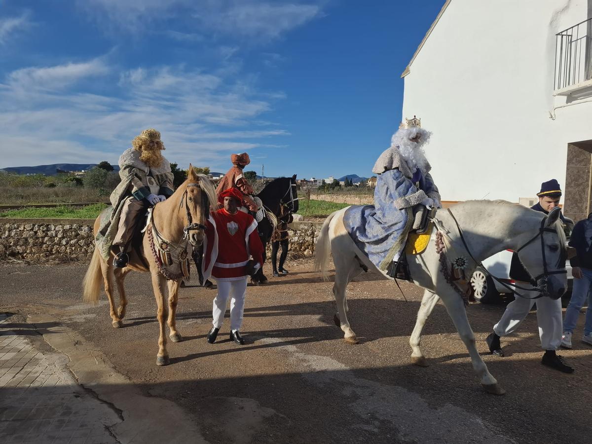 Así ha sido la cabalgata de Real, el único que pueblo de la Ribera que tiene la tradición de celebrarla el día 6