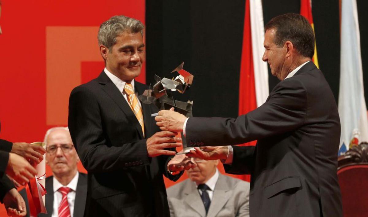 Recibió el galardón como Vigués Distinguido en 2015. Carlos Mañas.