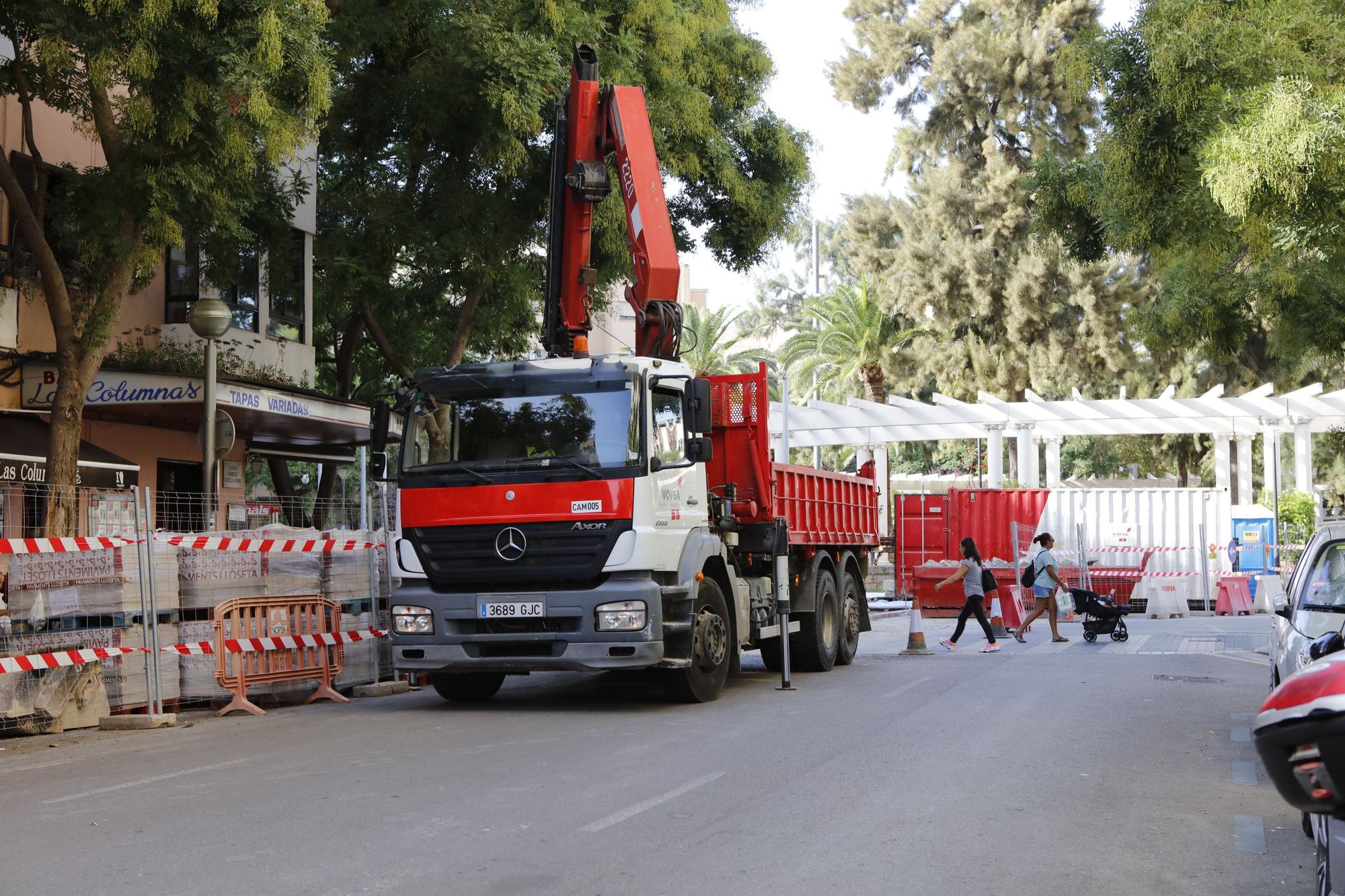 Vom Verkehrslärm zur Fußgängerzone: So sieht der Carrer Nuredduna in Palma de Mallorca jetzt aus