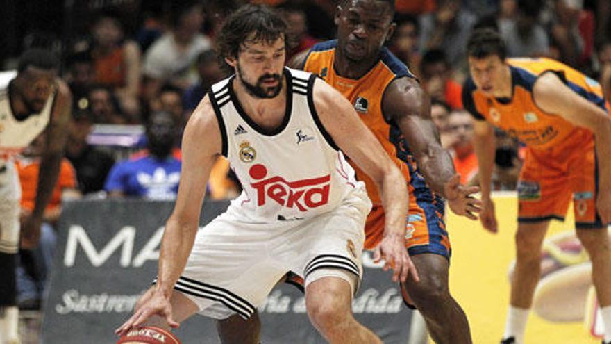 Sergio Llull continuará en el Real Madrid.