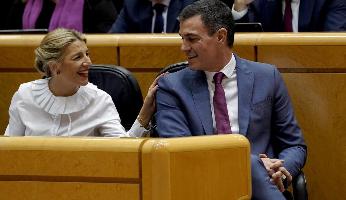 Yolanda Díaz y Pedro Sánchez en el Senado, en una imagen de archivo.