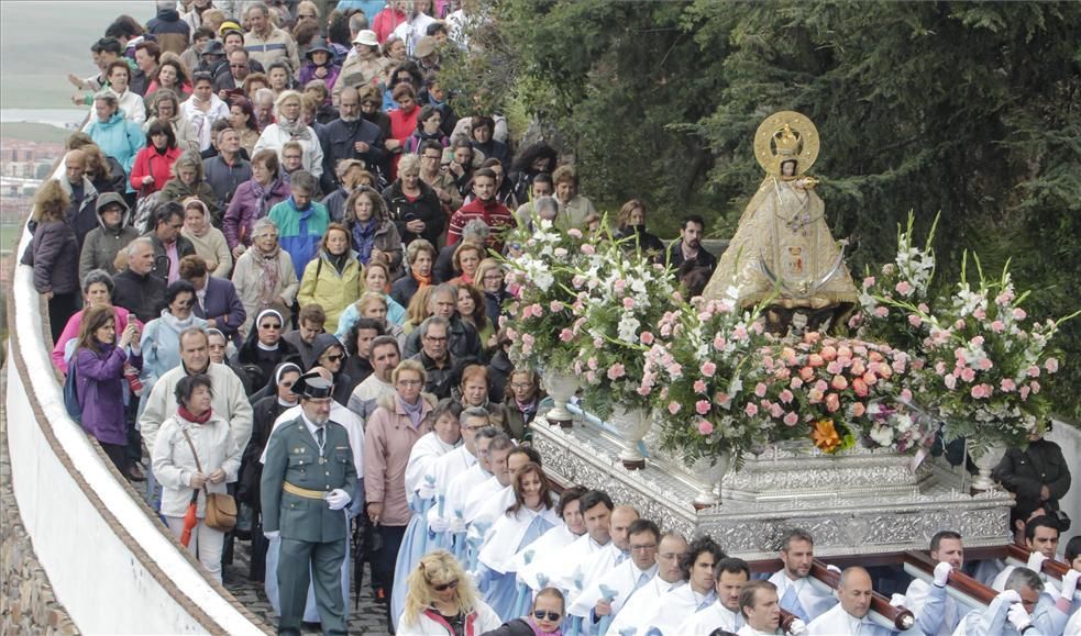 La bajada de la patrona de Cáceres en imágenes