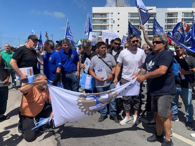 La pesca tumba el zarpazo de Milei y blinda la actividad de 80 buques de capital gallego