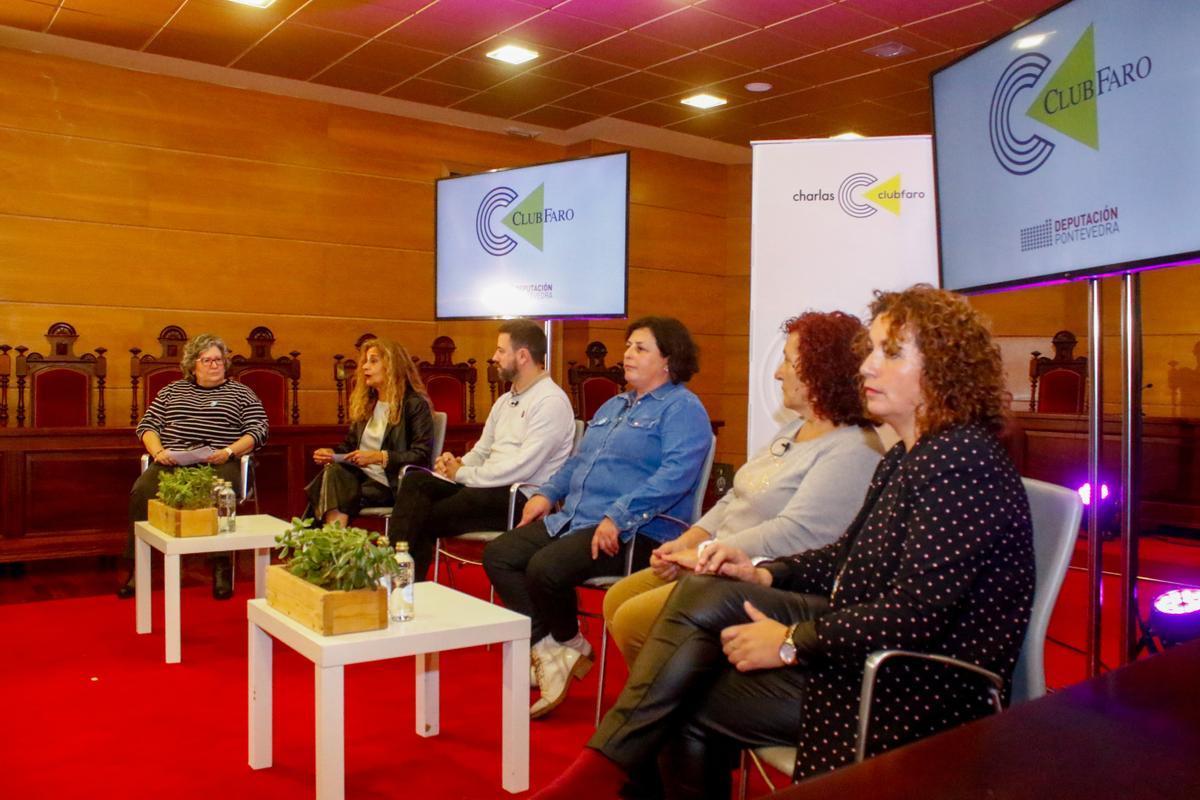 Os poñentes, durante a súa intervención