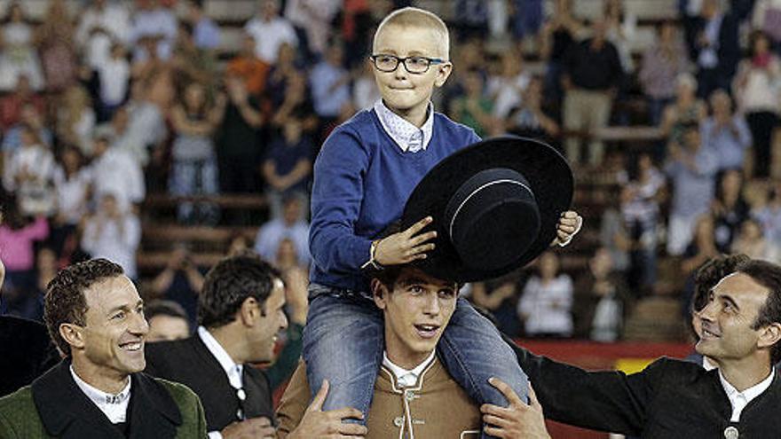 Adrián Hinojosa, el niño taurino que sufre cáncer.