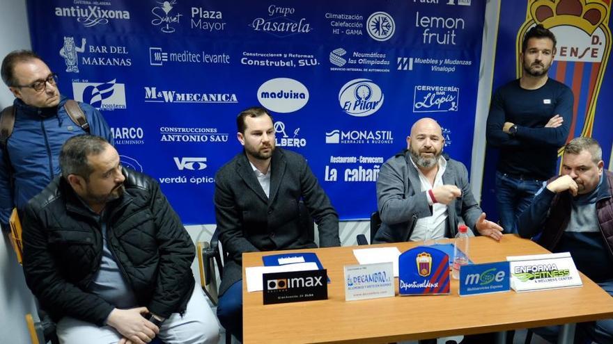 La directiva del Eldense en la última asamblea.