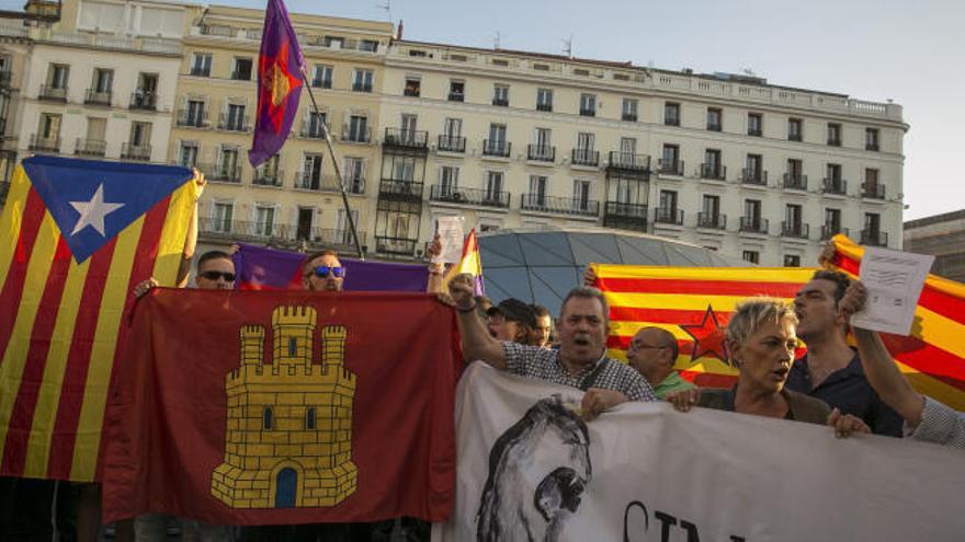 Manifestaciones no autorizadas a favor del referéndum en varias ciudades españolas