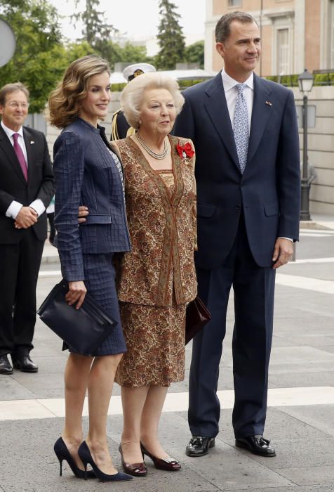 LOS REYES Y LA PRINCESA BEATRIZ DE HOLANDA ...