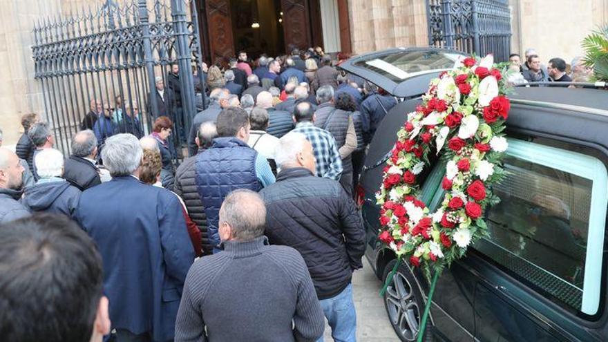 Castelló da el último adiós a Ernesto, pionero de las tascas