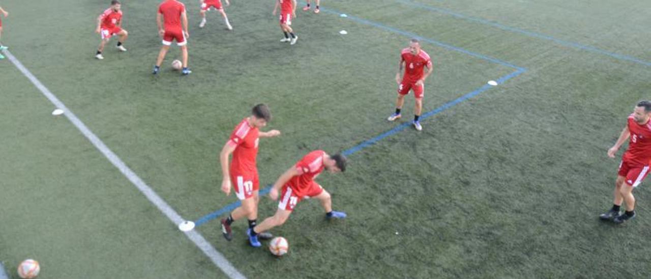 Un momento de la primera sesión de entrenamiento, anoche. |  GONZALO NÚÑEZ