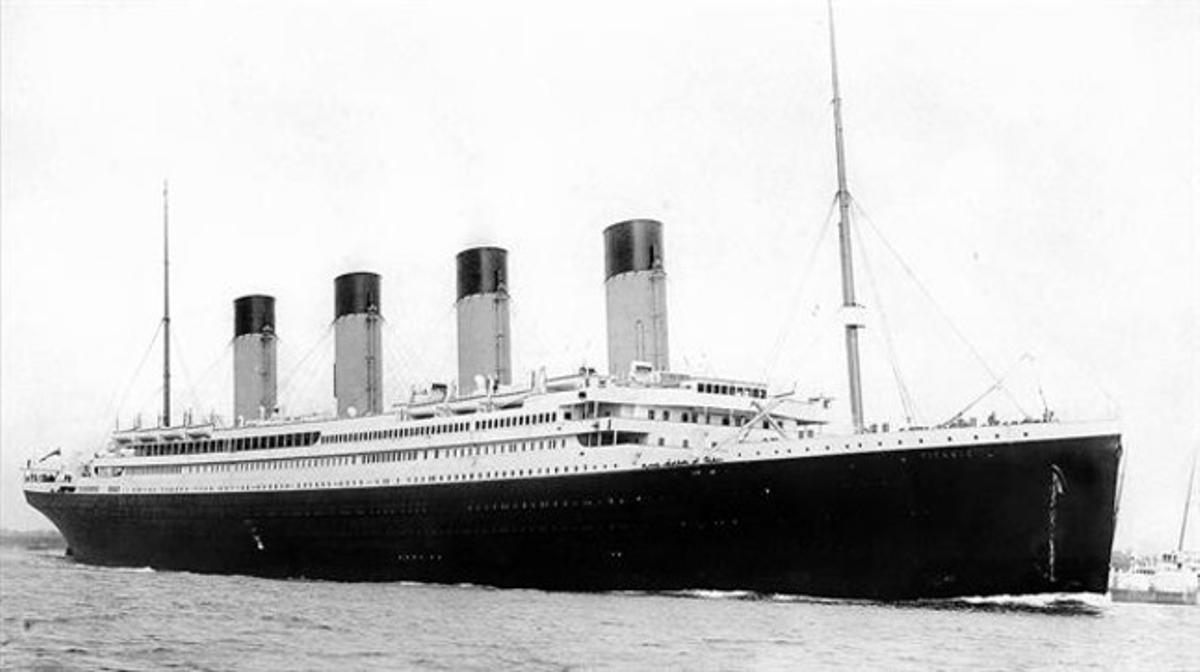 El ’Titanic’, el colós, l’insubmergible. El símbol que tot el que flota es pot enfonsar. El ’Titanic’, el colós, l’insubmergible. El símbol que tot el que flota es pot enfonsar.