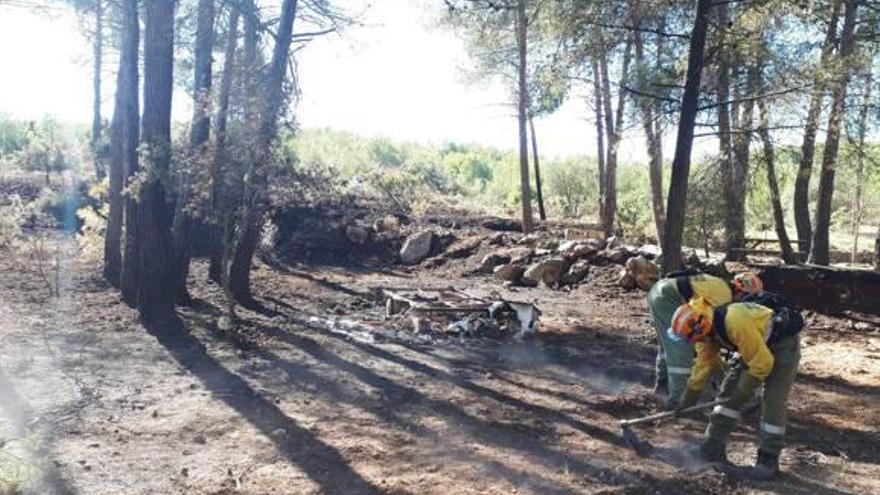 Otro susto en el corazón de la sierra Mariola quema 1.100 m2