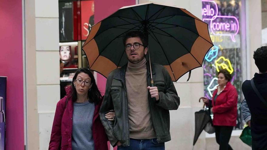 La borrasca Nuria ha alterado el buen tiempo que reinaba durante los primeros días del mes de abril. | ÁLEX ZEA
