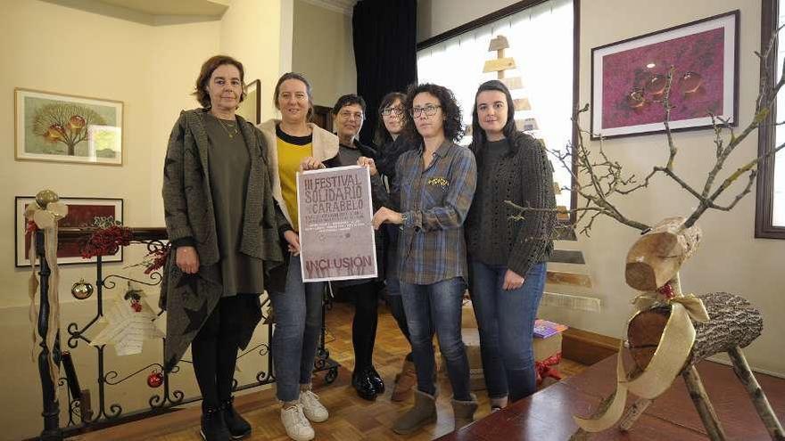 El festival solidario de Carabelo se presentó ayer en el Círculo de Recreo Casino de Lalín. // Bernabé/J. Lalín