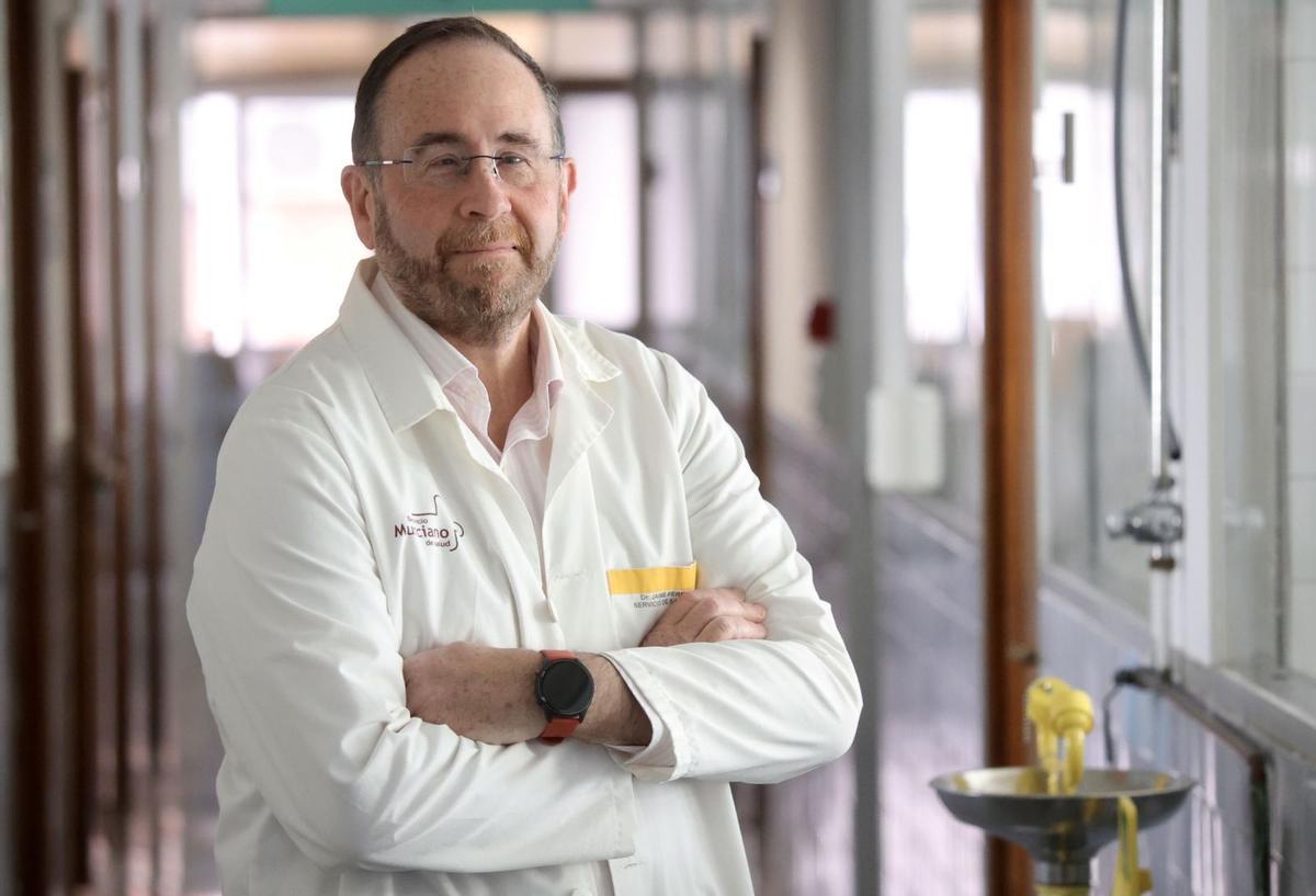 Jaime Pérez atiende a La Opinión en la Consejería de Salud de la Región de Murcia.