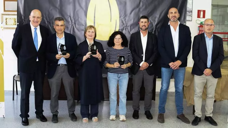 Reconocimiento a INFORMACIÓN durante la Feria de San Isidro de Castalla