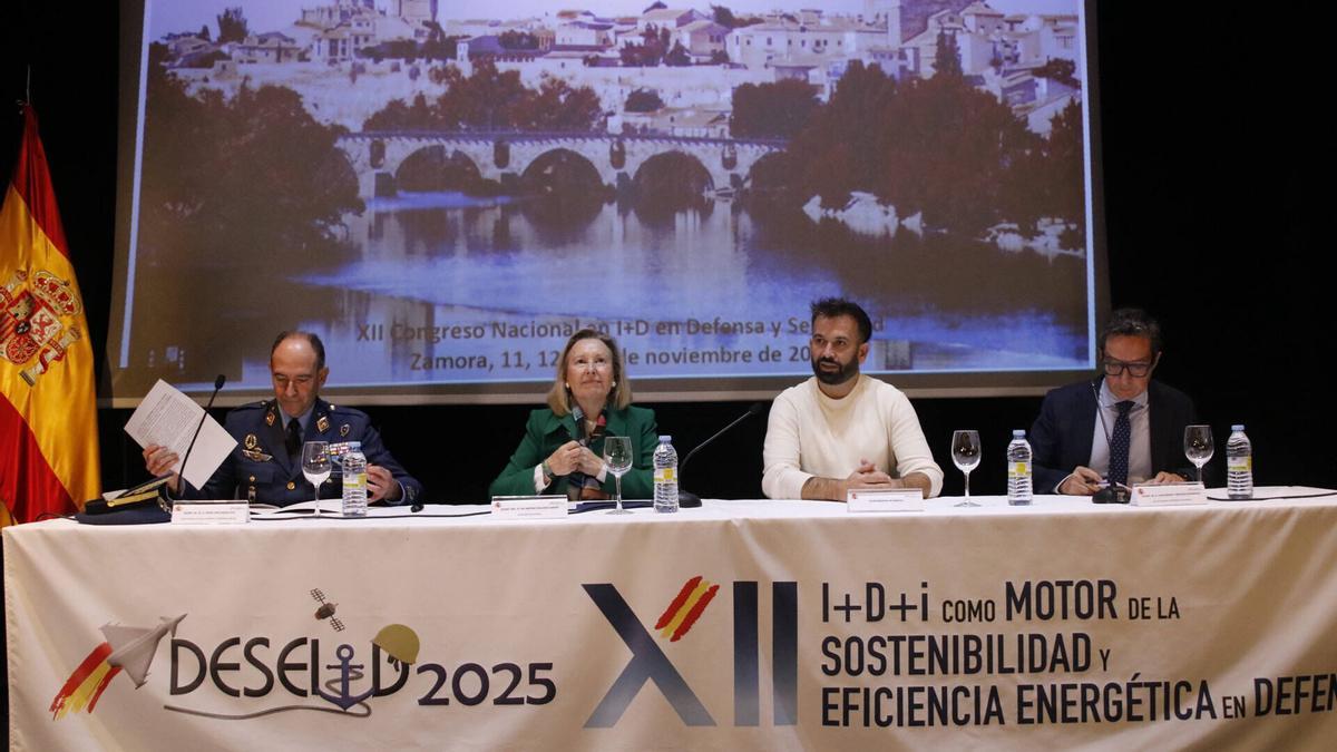 La secretaria de Estado de Defensa, Amparo Valcarce, en el XII Congreso Nacional de I+D en Defensa y Seguridad que se celebra en Zamora.