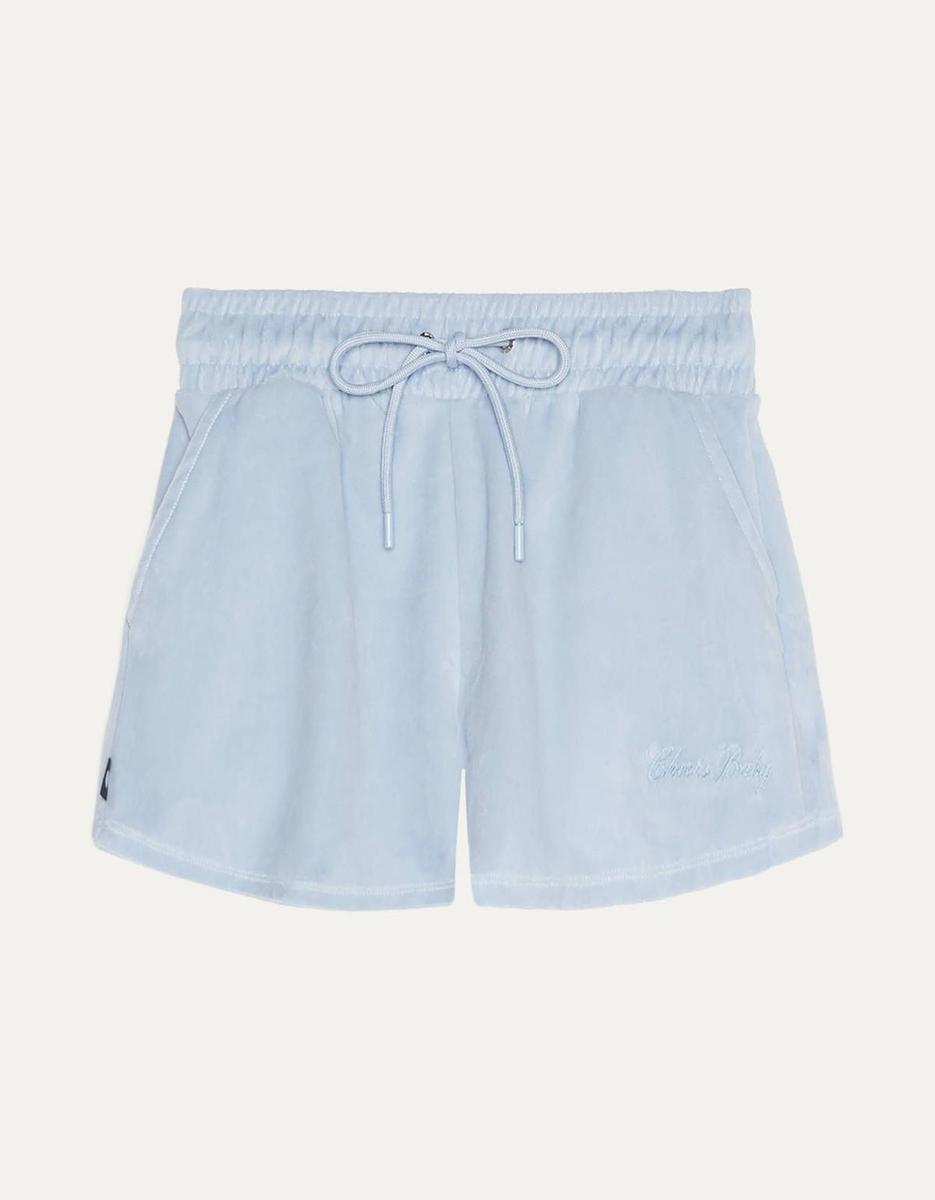 Shorts de terciopelo, de Bershka