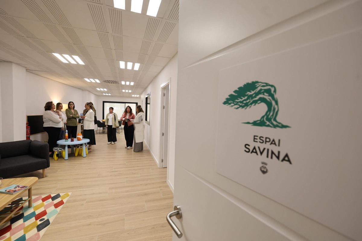 Inauguración del centro de crisis Espai Savina
