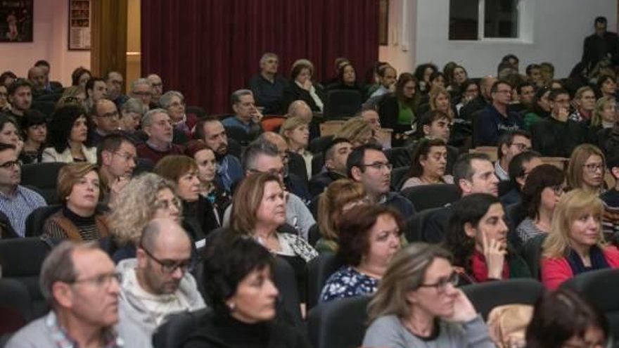 Profesorado asistente a las jornadas sobre el plurilingüismo organizadas por Educación.