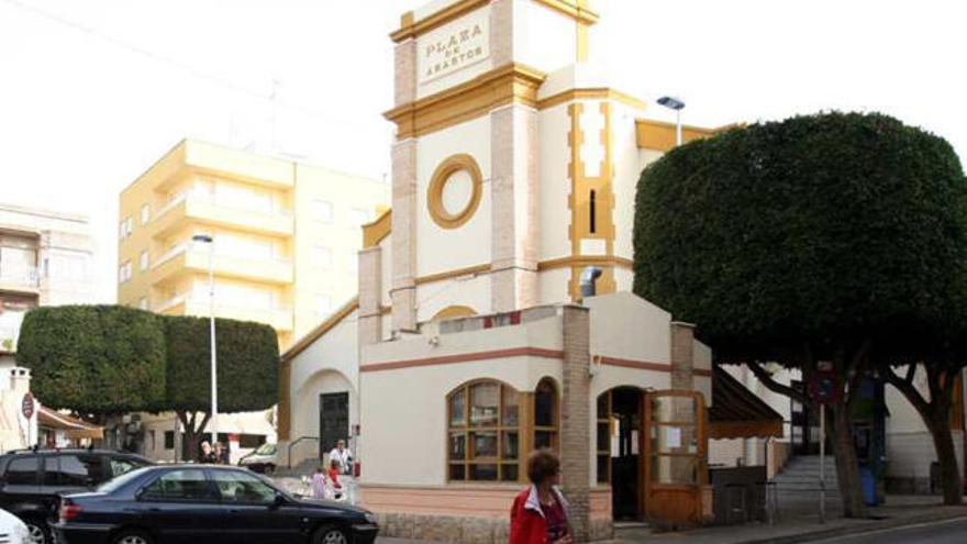 El Mercado Central tiene algunos de sus puestos vacíos.