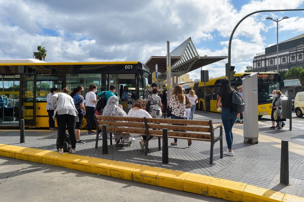 El comité de empresa de Guaguas Municipales anuncia una huelga en el servicio