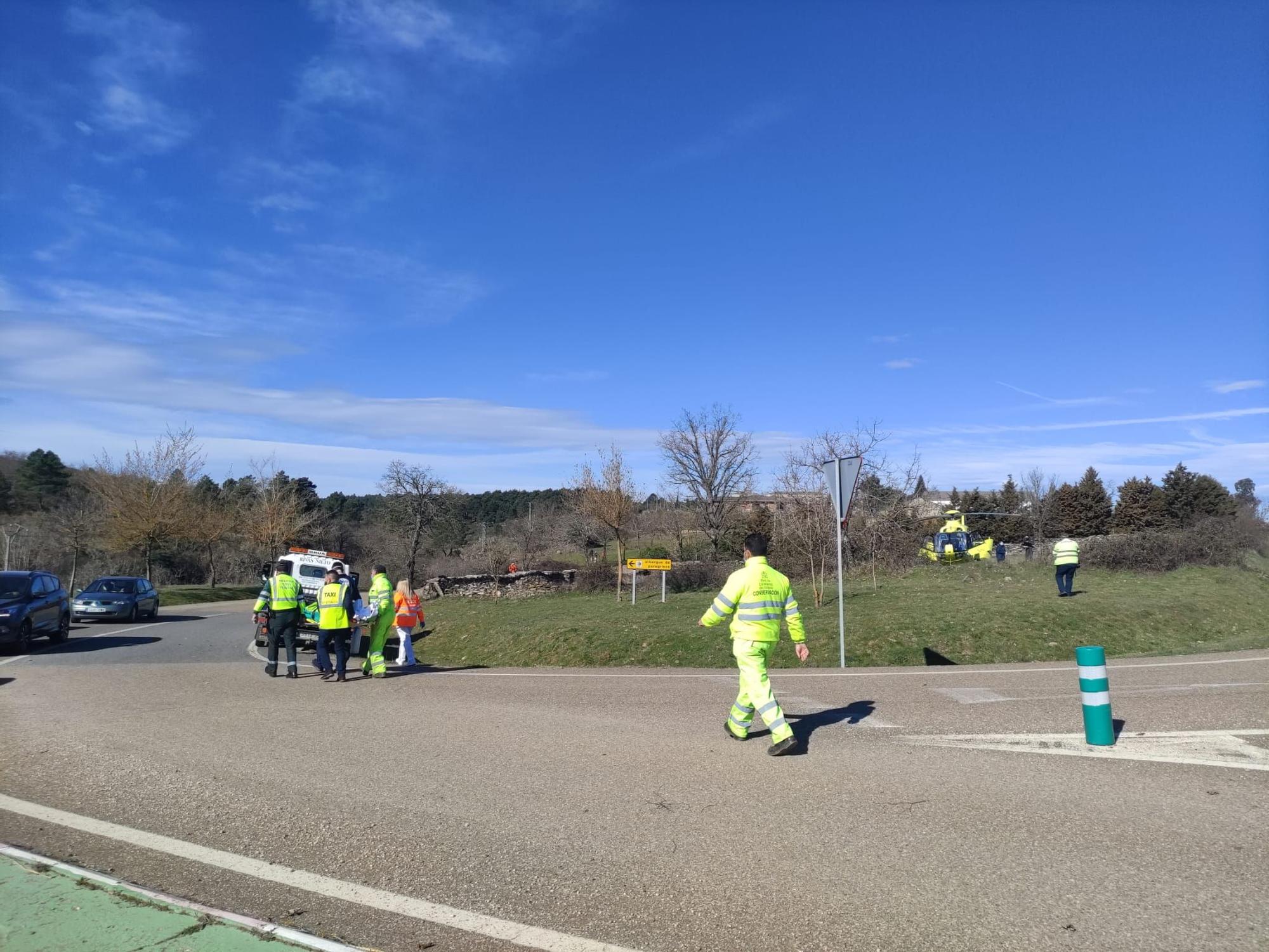 GALERÍA | Accidente en Alcañices durante el traslado de mayores a vacunarse