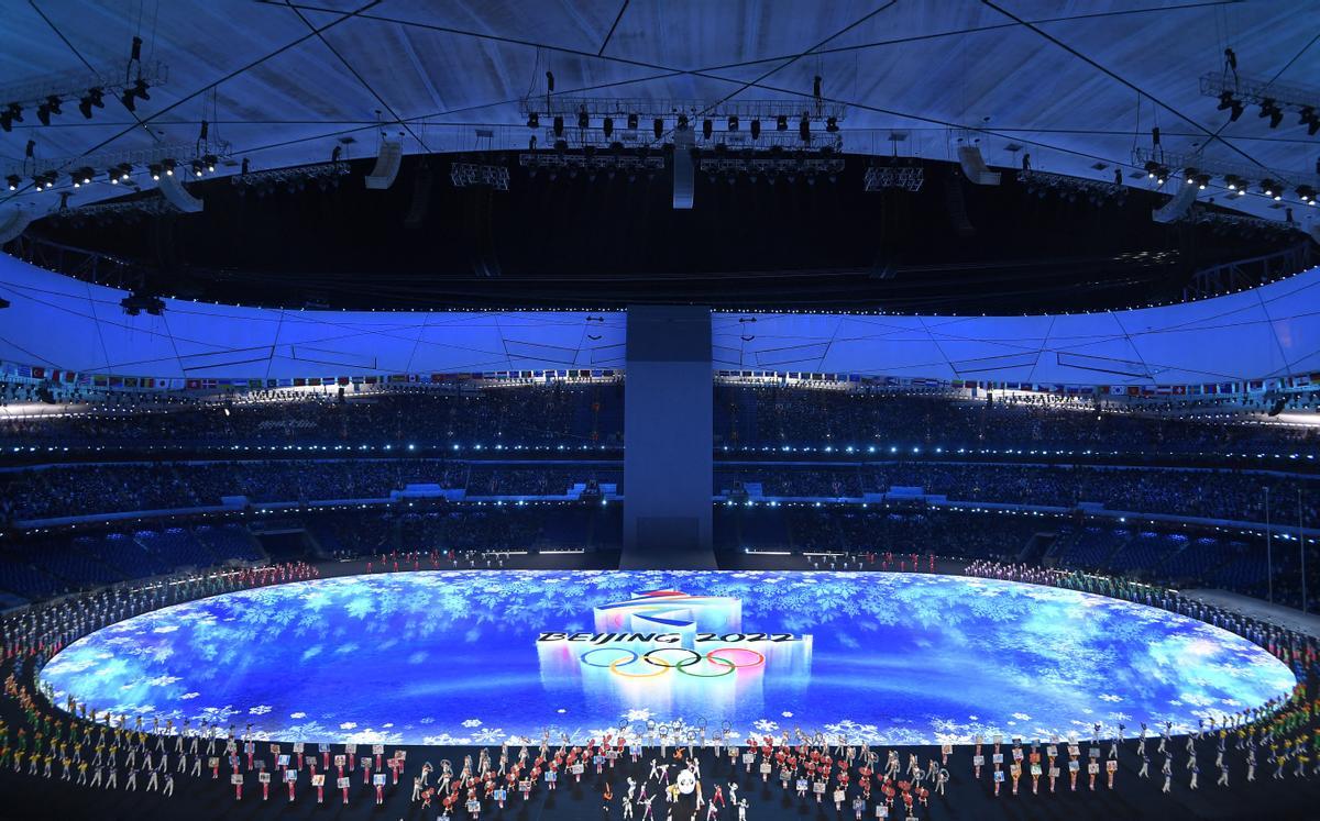 Vista general dentro del estadio durante la ceremonia de apertura. REUTERS/Toby Melville