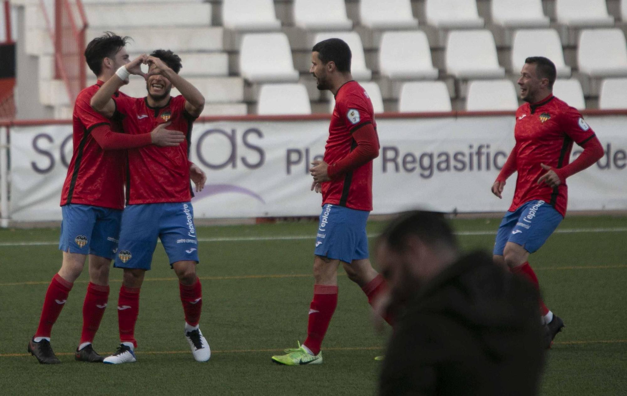 Empate entre el Atlético Saguntino y el CD Acero, en un inusual  derbi, con el Saguntino como local en el Fornás.