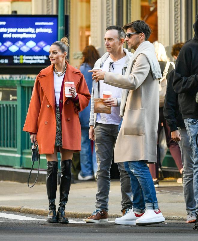 Olivia Palermo y el modelo Johannes Huebl en Nueva York