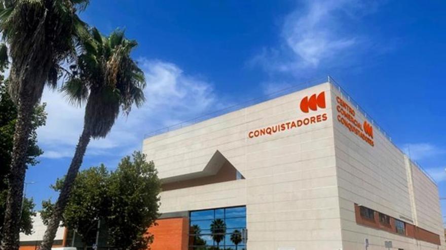 ¿Qué nuevas tiendas abrirán en el centro comercial Conquistadores de Badajoz? Éstas son las propuestas ciudadanas