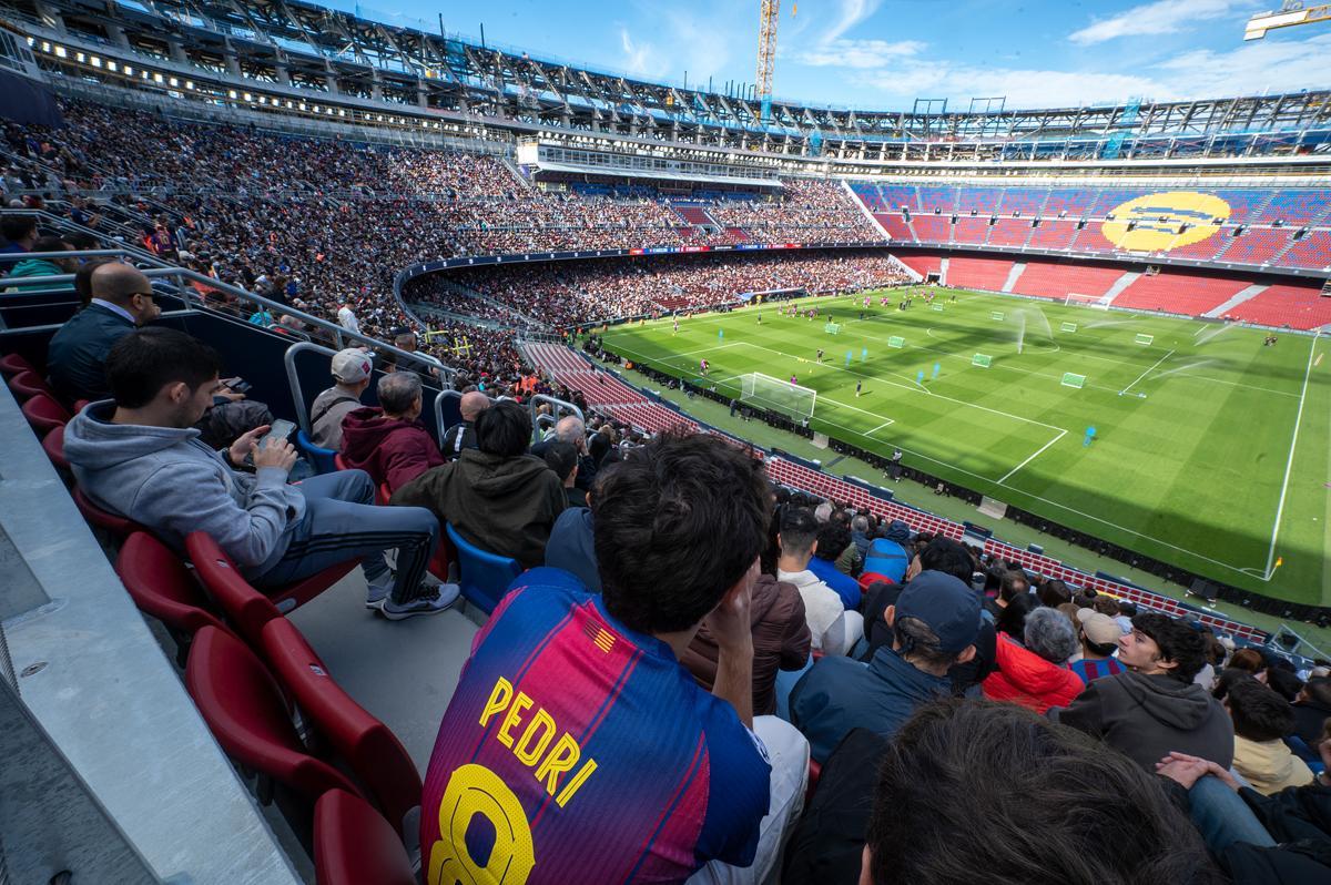 Primer entreno del Barça en el renovado Camp Nou