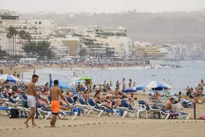 Ola de calor y calima en Las Palmas de Gran Canaria (1/8/2026)