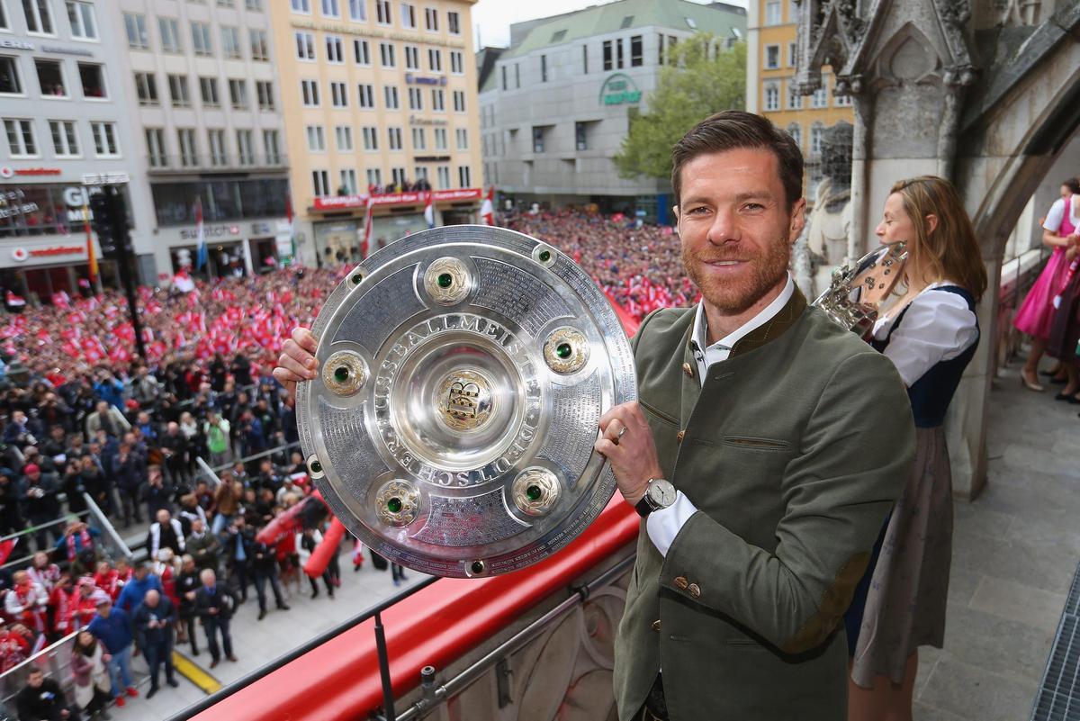 Alonso en la celebración de un título con el Bayern