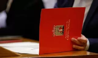 Gijón ajusta su plan de subvenciones: entran 16, salen 7