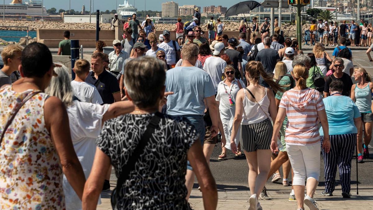 Los españoles viajaron en verano un 23,6% más que en 2020 - La Nueva España