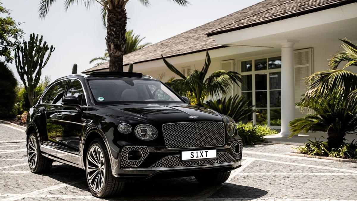 El vehículo de la marca Bentley que Sixt ha incorporado a su flota de Marbella. | L.O.