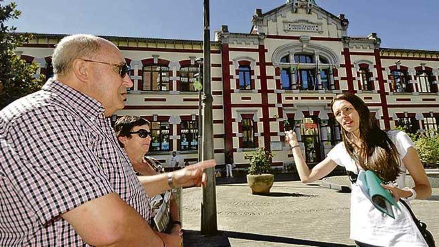 Mieres muestra su patrimonio y su historia con visitas guiadas