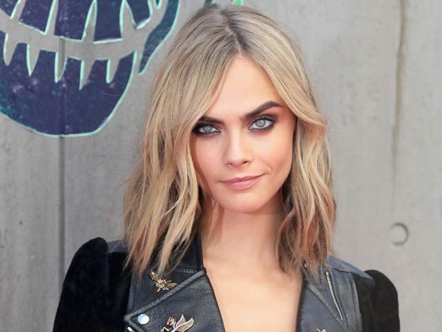 Cara Delevingne se tatúa una serpiente por su ex
