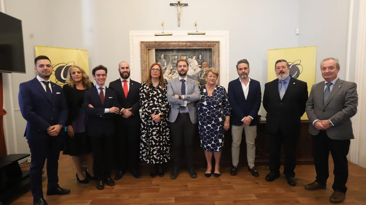 Pregoneros tras el acto.