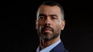 Ashley Cole inicia su carrera como entrenador en Italia