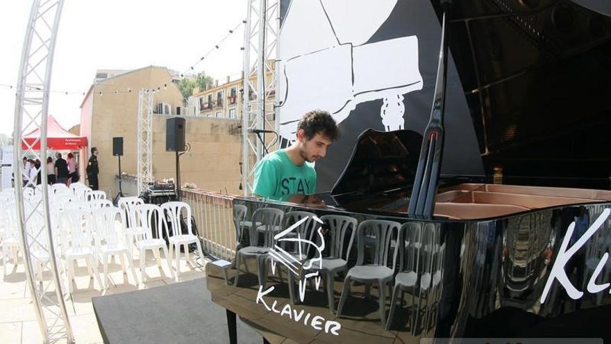 Fotografía de archivo de la pasada edición de &#039;Pianos en la calle&#039;