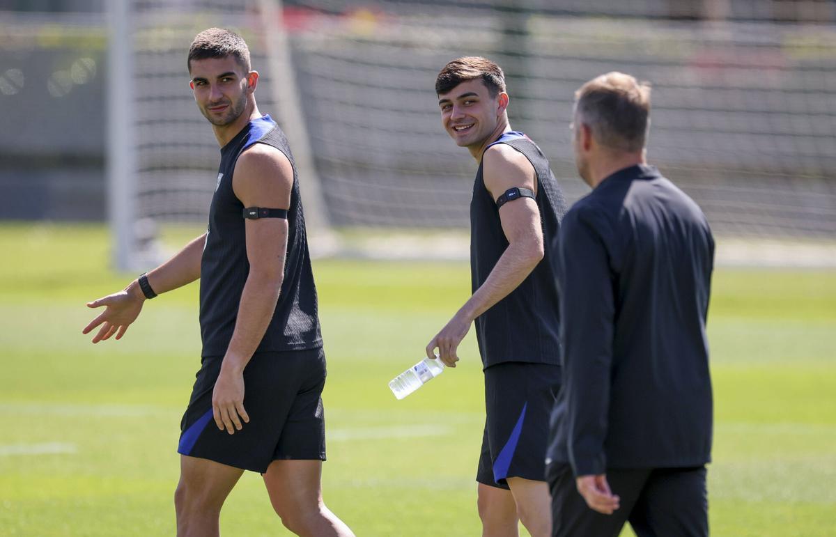 Pedri y Ferran Torres son dos jugadores fundamentale en esta semana para Hansi Flick