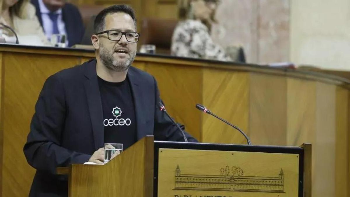 José Ignacio García, portavoz de Adelante Andalucía, ayer en el pleno del Parlamento de Andalucía en Sevilla