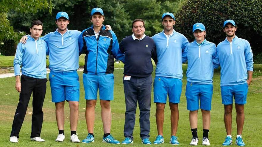 Los integrantes del equipo asturiano. Por la izquierda: Iván Cantero, Francisco Rosete, Óscar Flórez, Borja del Campo, Carlos García Mancebo, Pablo de Robles y Álvaro Postigo.