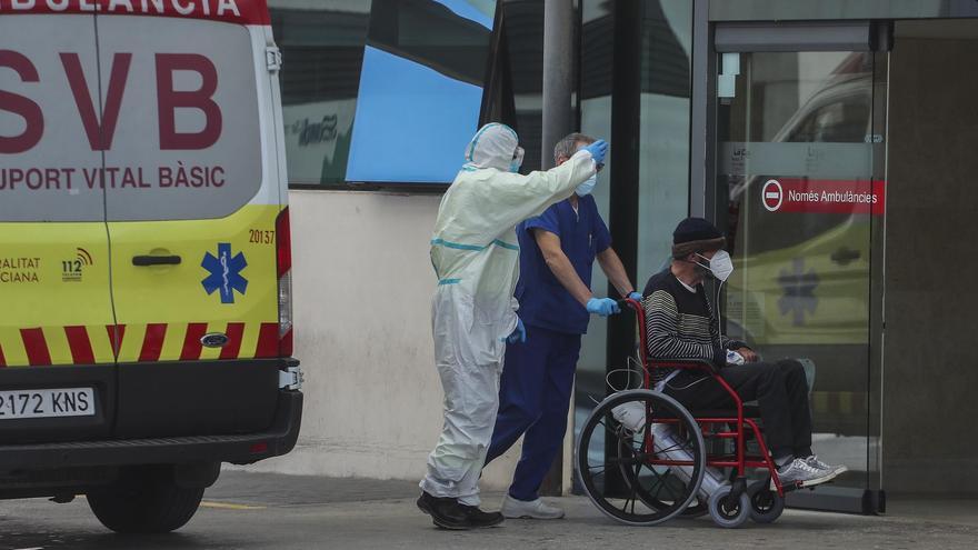 El repunte de nuevos contagios por las Fallas se traslada a los hospitales