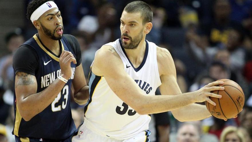 Marc y Pau Gasol debutan con victoria en la NBA