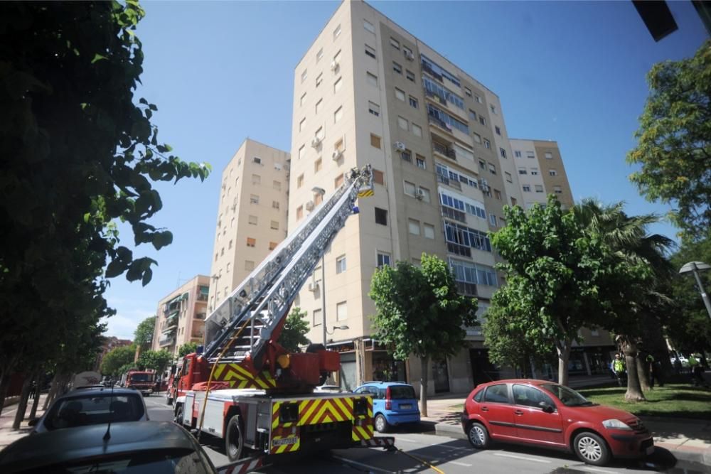 Alarma por un incendio en el barrio de La Flota