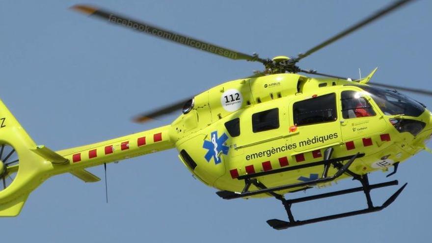 Un helicòpter del SEM ha traslladat el jove a l&#039;hospital de Sant Pau