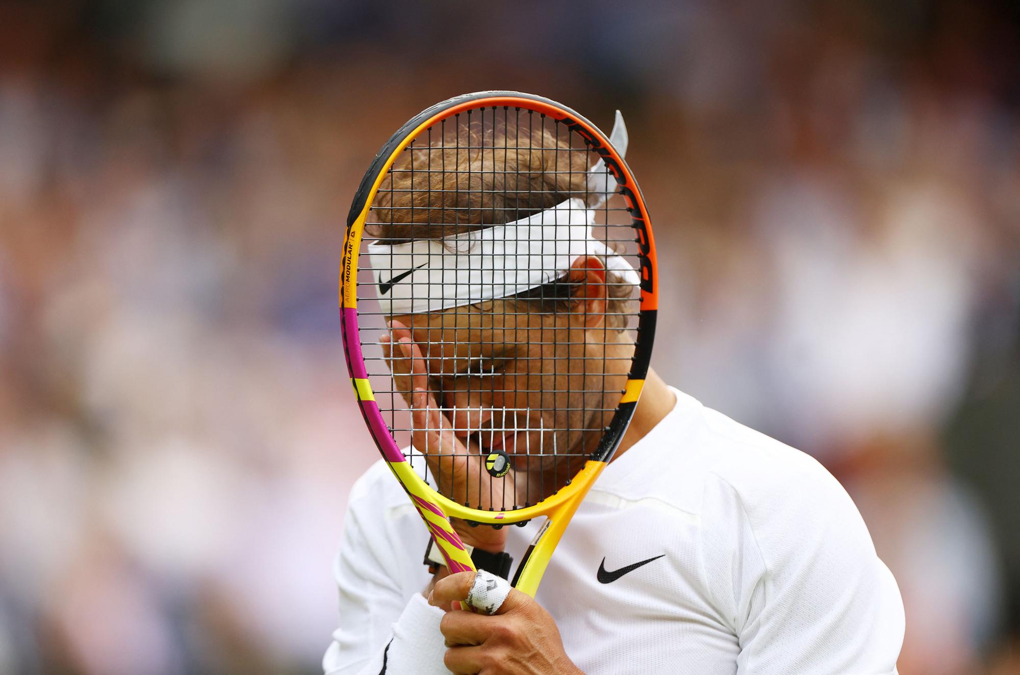 Rafa Nadal, este miércoles, durante su partido de cuartos de final de Wimbledon contra Taylor Fritz.